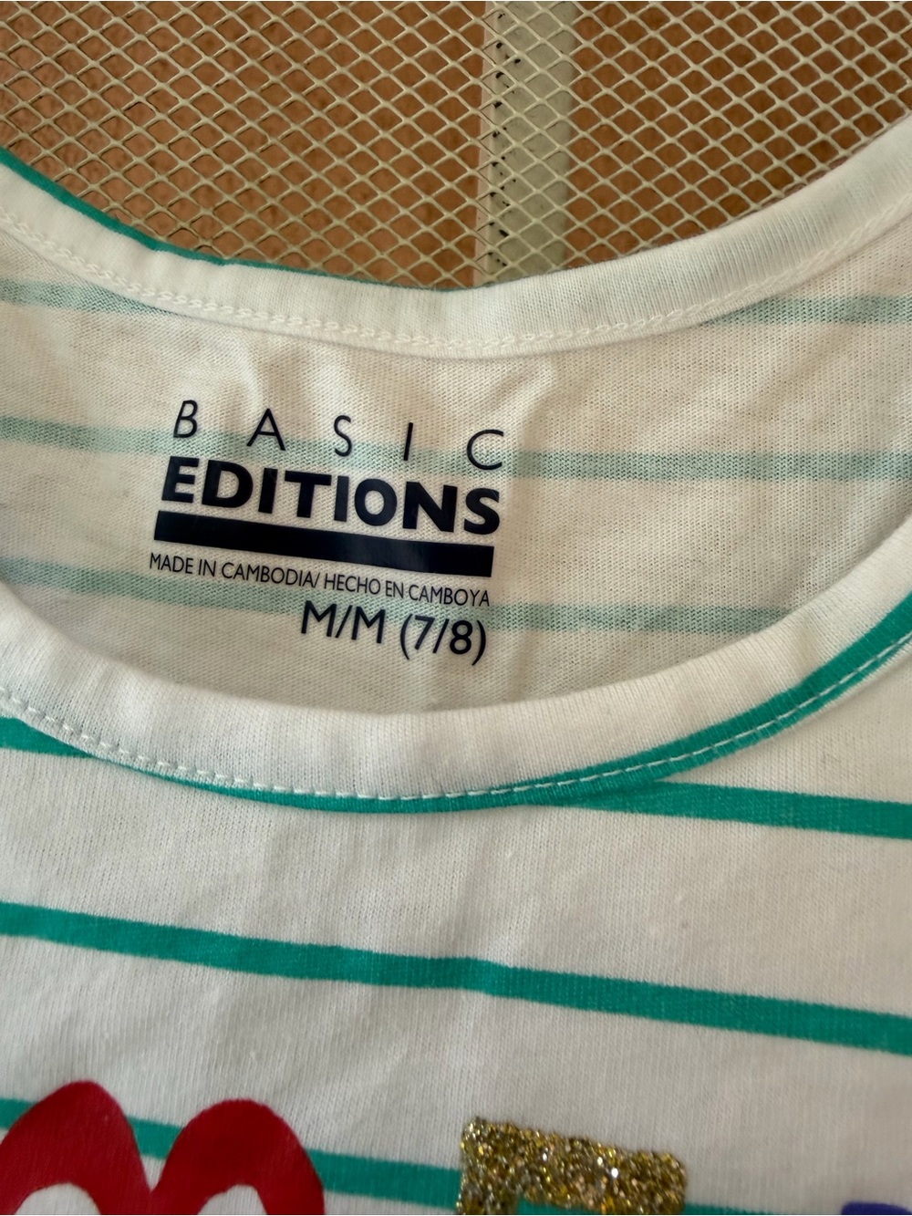 Christmas shirt size M 7/8 - Picture 3 of 4